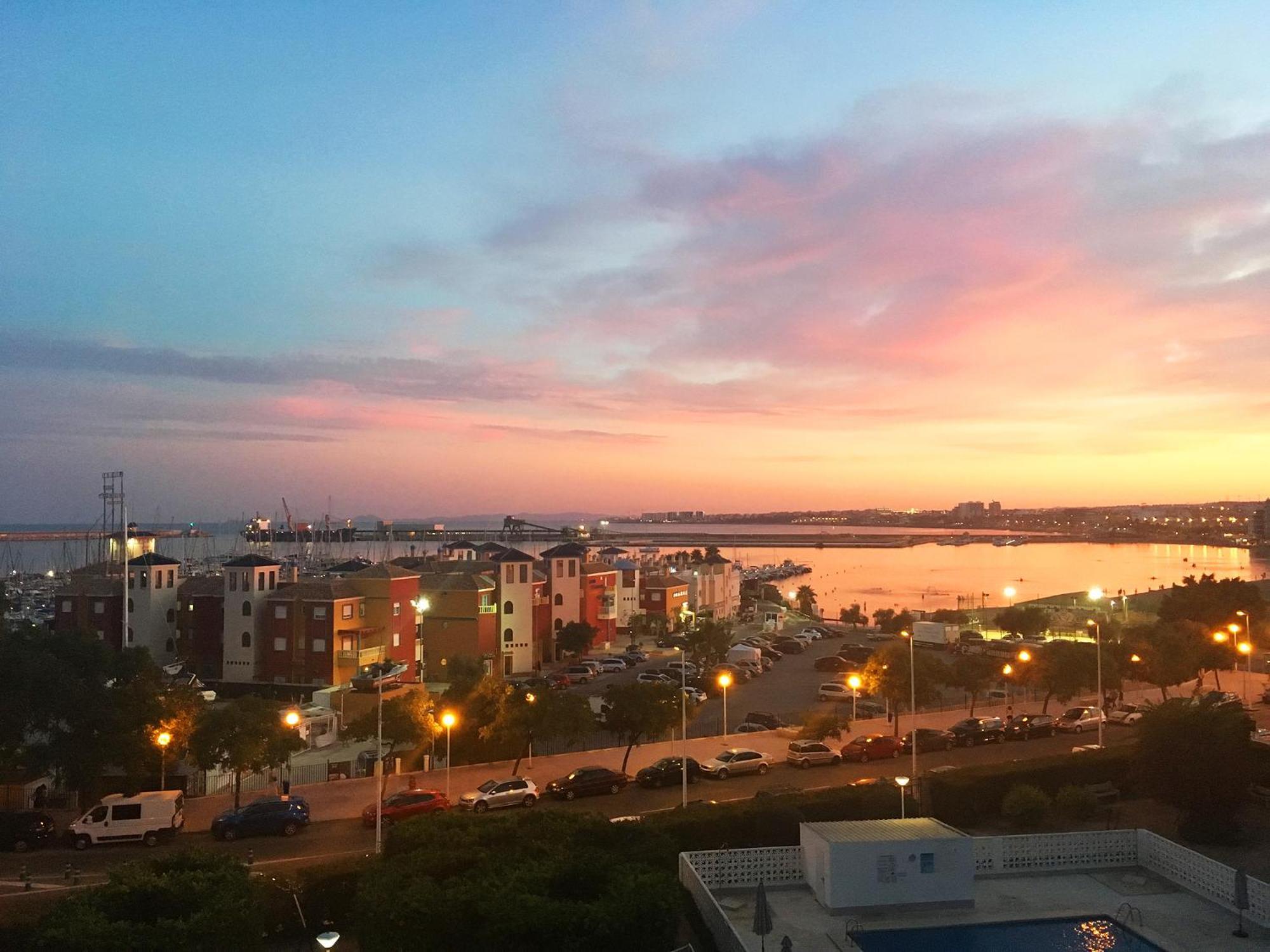 Habaneras Z Widokiem Na Morze Torrevieja